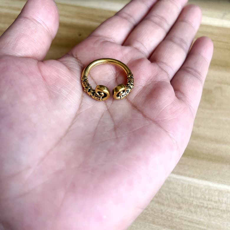 ゴールドアクセサリー 伝統紋様 開口リング